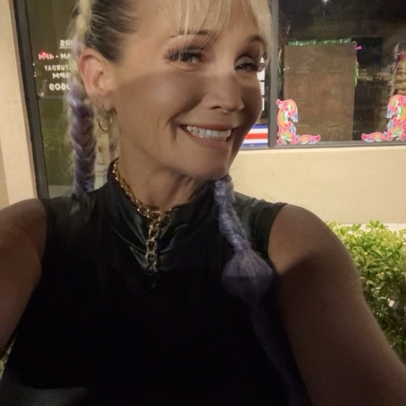 Meet your Posher, Dawn - Picture 6 of 10